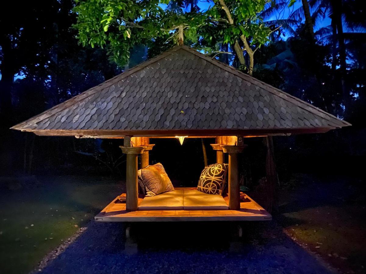 Hidden Heaven Rumah Barong Jasri 外观 照片