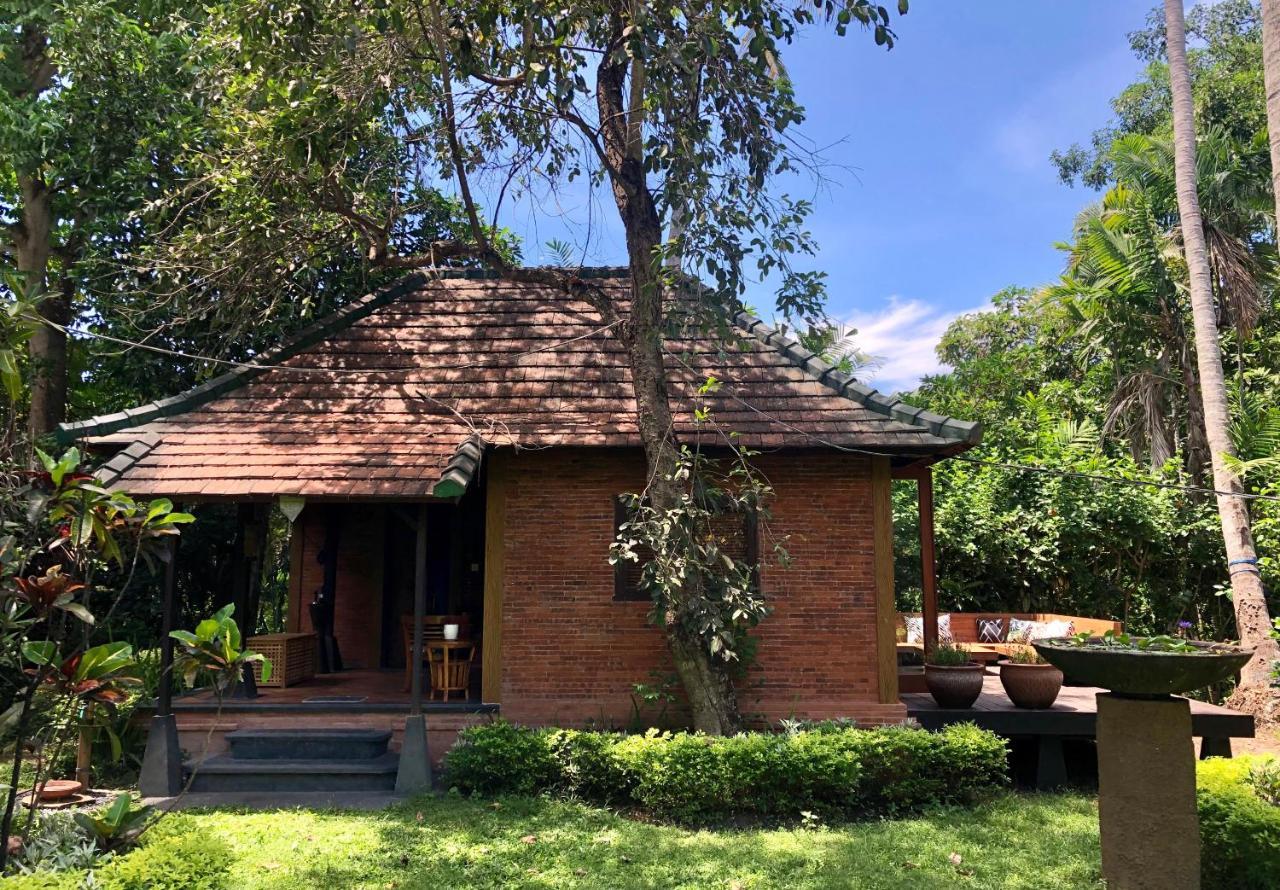 Hidden Heaven Rumah Barong Jasri 外观 照片